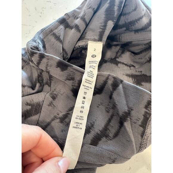 Lululemon InStill Leggings - Picture 5 of 6